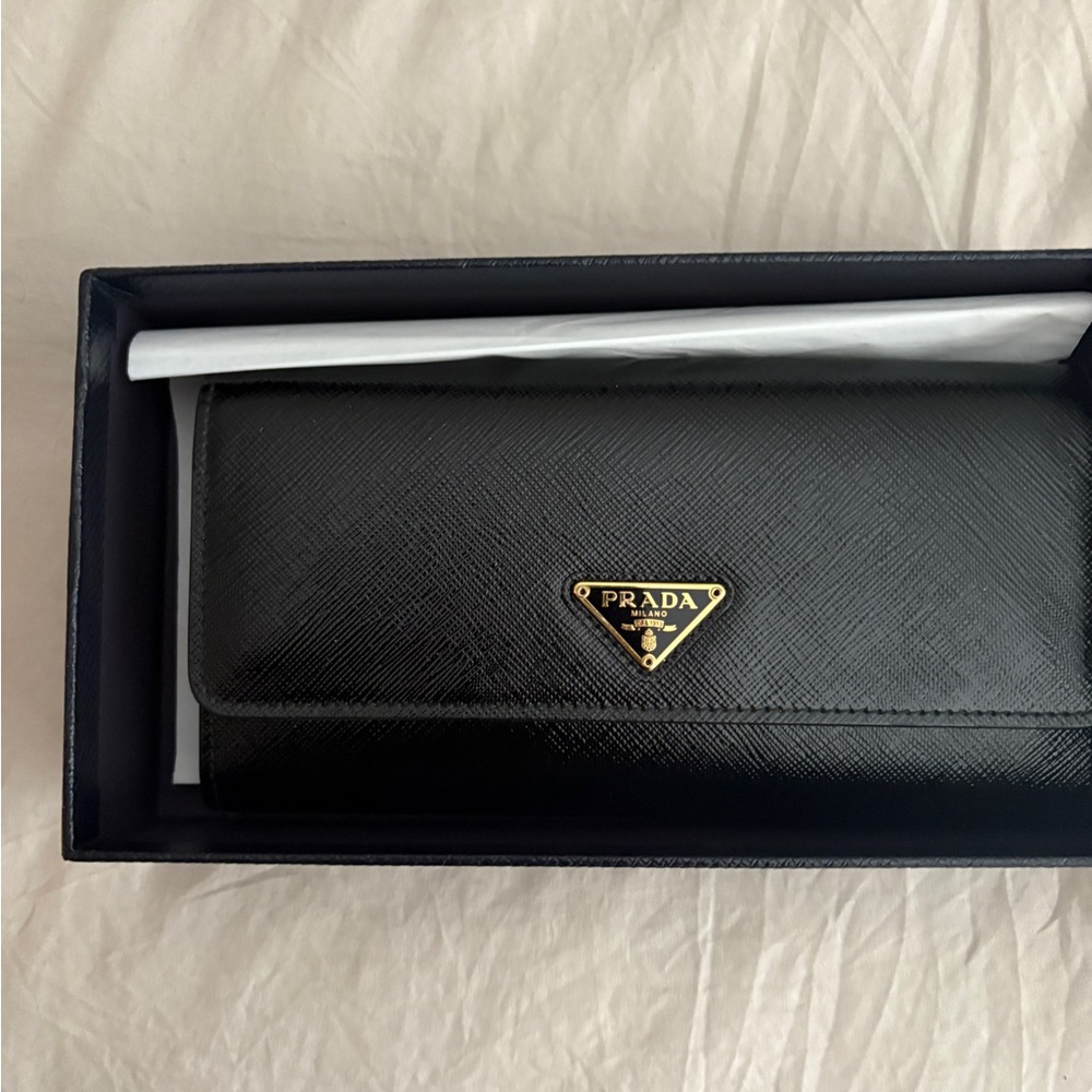 Prada Black Saffiano Leather Small clutch